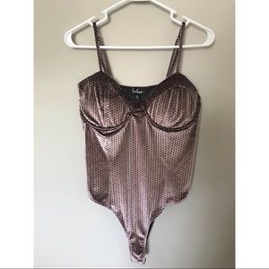 NWOT Lulu's Mauve Purple Velvet Bodysuit